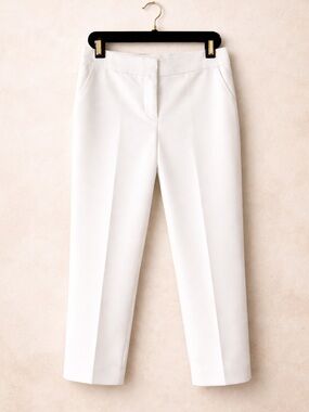 St. John White Cropped Pants Size 6